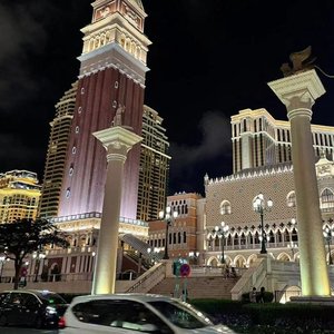 男女疯狂操逼视频
